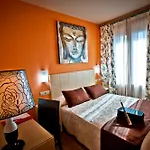 Szálloda Condes De Castilla 3*