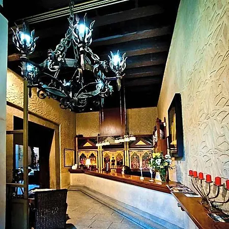 Condes De Castilla Otel Segovia