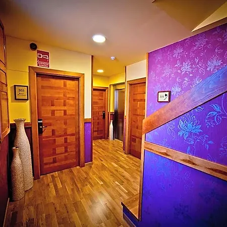 Condes De Castilla Otel 3*
