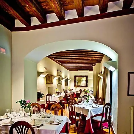 Condes De Castilla Otel Segovia