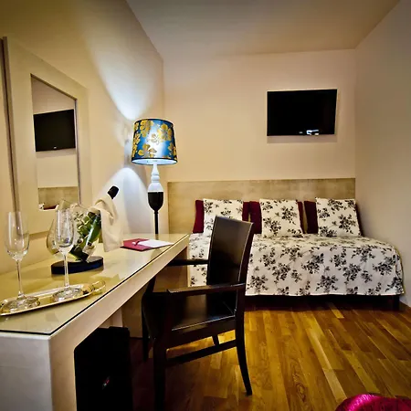 Condes De Castilla Szálloda 3*