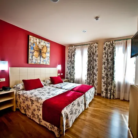 Condes De Castilla Hotell