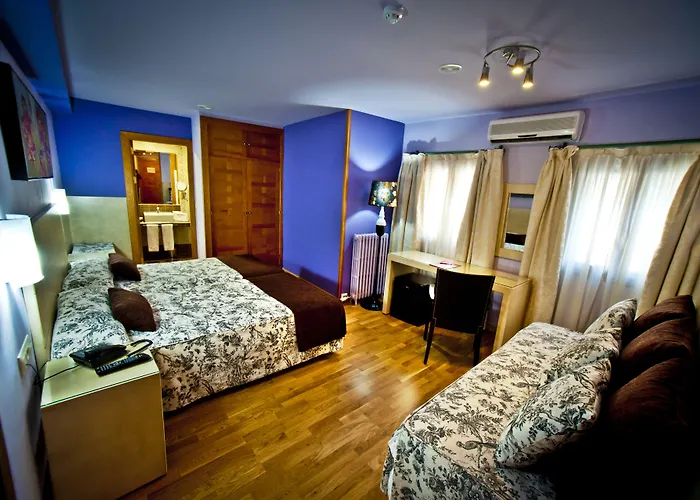 Condes De Castilla Отель 3*